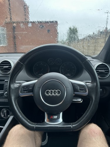 Audi line flat bottom - audi,